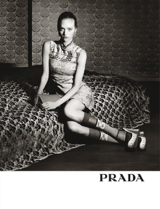 Meisel_Prada_Spring_Summer_2015_02.thumb.png.44ee73ae24cdef0e4429e6f89015f913.png
