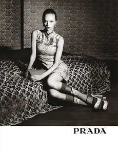 Meisel_Prada_Spring_Summer_2015_02.thumb.png.8095c51acd13e5fe5a9f97ce9b999797.png