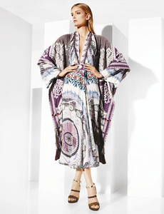 Saks_Fifth_Avenue_Spring_Summer_2015_05.thumb.png.c1cdf0ad8368add7fde7079917f24b41.png