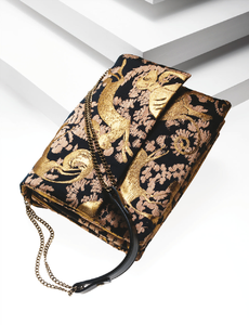 Saks_Fifth_Avenue_Spring_Summer_2015_09.thumb.png.0a0820cf3eea612c3718aa4df3ccbcff.png