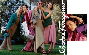 Salvatore-Ferragamo-Spring-Summer-2019-Campaign02.thumb.jpg.286a2a8772c93adc5e6b3669d693c3ce.jpg