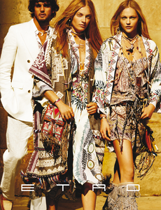 Testino_Etro_Spring_Summer_2015_03.thumb.png.89c939793206ad2c3ace80e7227d28dd.png