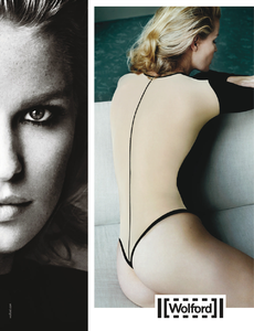 Testino_Wolford_Spring_Summer_2015.thumb.png.fa25ac2d90ff3eb1c50a2f6d79c82109.png