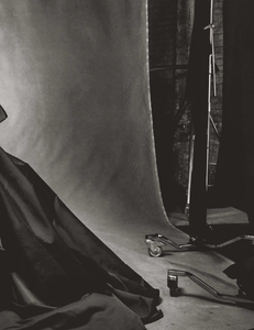 The_Artist_Meisel_Vogue_UK_December_2018_08.thumb.png.0e7d61919a1f370c3d93dc66bb22a356.png