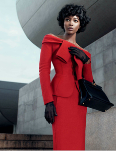 Vanderperre_W_Magazine_November_2013_01.thumb.png.5298affdd1bf06848b8f59178dab31a1.png