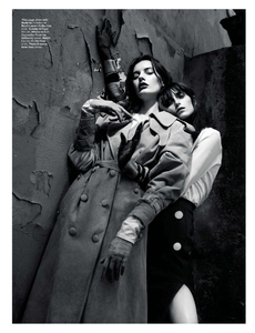 Vanderperre_W_Magazine_October_2013_06.thumb.png.bc3af9712c7e65744e84230d1b17d655.png