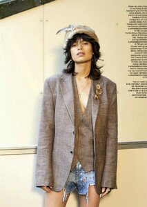 Vogue-NL-8-728x1024.jpg