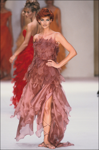 alberta-ferretti-ss-1992-1.thumb.png.87ca3b304ae13236b465a4cac8540904.png