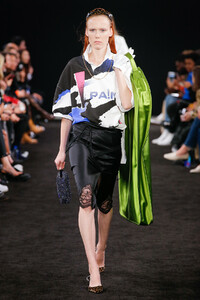 alexander-wang-fall-2019-the-impression-44.thumb.jpg.4476c8df7e3443ebdf830cb240ef0d3d.jpg