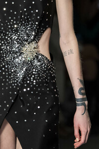 azzaro-hc-clp-rs19-6855.thumb.jpg.c690577c21201b0f2ce99ce198d3f709.jpg