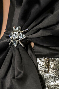 azzaro-hc-clp-rs19-6914.thumb.jpg.173622247b92d543c57a534beea365c7.jpg