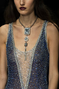 azzaro-hc-clp-rs19-6988.thumb.jpg.83aa802e6bd4d2966e0b6f32449c2926.jpg