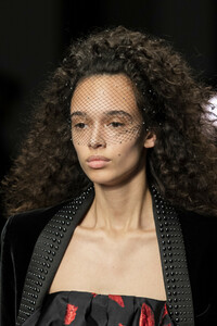 azzaro-hc-clp-rs19-7048.thumb.jpg.29204ad0ef580af856b0e986678c13f7.jpg