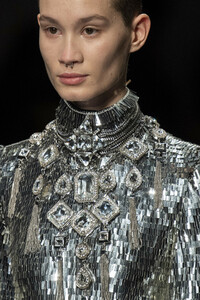 azzaro-hc-clp-rs19-7120.thumb.jpg.b5807ef7ffa8b54ac970f8e686d4eae3.jpg