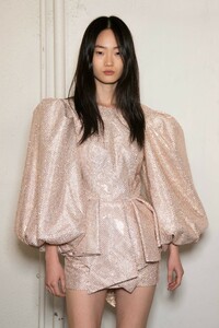 backstage-defile-alexandre-vauthier-printemps-ete-2019-paris-coulisses-7.thumb.jpg.6c139356253e0d261570b555137ca580.jpg