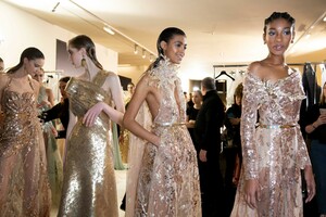 backstage-defile-elie-saab-printemps-ete-2019-paris-coulisses-117.thumb.jpg.20c66169ddeafd4a131d94e31f610af2.jpg