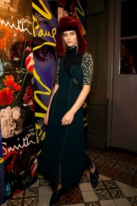 backstage-defile-paul-smith-automne-hiver-2019-2020-paris-coulisses-25.thumb.jpg.dbbf8ef59d4073d29a10b19f49f58bcd.jpg