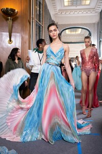 backstage-defile-zuhair-murad-printemps-ete-2019-paris-coulisses-116.thumb.jpg.b2a66124b330b39c85c60b6ecb0125af.jpg