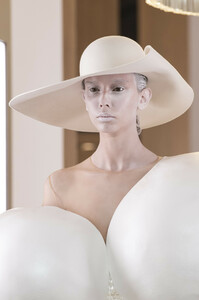 balmain-hc-clp-rs19-2082.thumb.jpg.53353c5857b7edffbcf99156b7ee8c8a.jpg