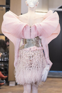 balmain-hc-clp-rs19-2570.thumb.jpg.a17eed9ef38d1e7d95fbdd6d61a19482.jpg
