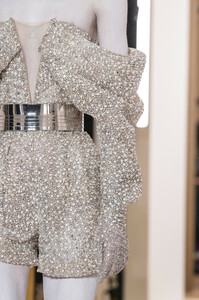 balmain-hc-clp-rs19-2676.thumb.jpg.8c867ae21e9b81f9998eb85f1cc91df2.jpg