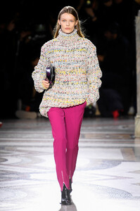 berluti-men-fall-2019-paris-fashion-week-pfw-036(1).thumb.jpg.5a479d0c3efe302f1b62e48bb4273f8e.jpg