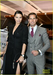 bradley-cooper-adriana-lima-celebrate-pilots-watches-at-iwc-schaffhausen-gala-2019-01.thumb.JPG.53f059fc3a205b143e9cf4de1187a4bb.JPG