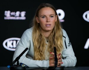 caroline-wozniacki-talks-to-the-press-in-melbourne-01-13-2019-0.jpg