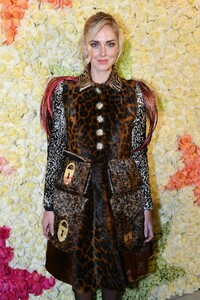 chiara-ferragni-schiaparelli-haute-couture-fashion-show-in-paris-01-21-2019-2.jpg