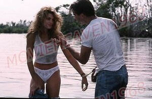 cindy-crawford-35mm-slide_1_5351c918fd5175565b73b1c4202448e2.jpg