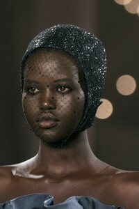 detail-defile-christian-dior-printemps-ete-2019-paris-detail-158.thumb.jpg.3f7dd37c1af05ed8b8f03dd90a942b06.jpg