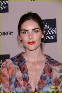 doutzen-kroes-kelly-ripa-hilary-rhoda-step-out-for-town-country-jewelry-awards-05.jpg