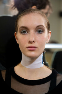 elie-saab-hc-bks-m-rs19-3908.thumb.jpg.b10b926c9cd6a8aa390e8fda65886ce9.jpg