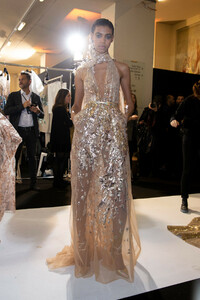 elie-saab-hc-bks-m-rs19-4440.thumb.jpg.ee2b8fb8cac10f228153a8e347b3fc4a.jpg