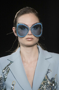 elie-saab-hc-clp-rs19-0134.thumb.jpg.a273809c3f0043ffa03d32a19c3a1155.jpg