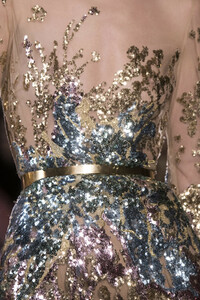 elie-saab-hc-clp-rs19-0167.thumb.jpg.eb8257c01e668f61b9684c2598eb5cb2.jpg