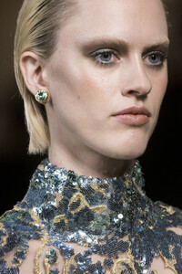 elie-saab-hc-clp-rs19-0201.thumb.jpg.49ed241ce32ee6d3d5dac04c47e0c203.jpg