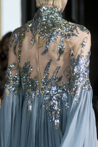 elie-saab-hc-clp-rs19-0210.thumb.jpg.60f9dcdc2b40539a70d6acc04f6b3522.jpg