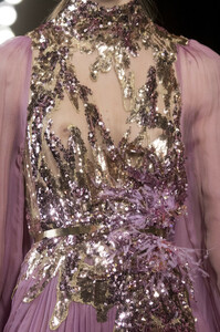 elie-saab-hc-clp-rs19-0266.thumb.jpg.803ce3ed21ee0c5656d875f19943793f.jpg