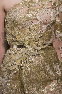 elie-saab-hc-clp-rs19-0550.thumb.jpg.05e31582b1df41fc2ba29879cb05f778.jpg