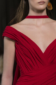elie-saab-hc-clp-rs19-0653.thumb.jpg.517531aed4f541014eac0da443627b15.jpg