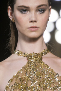 elie-saab-hc-clp-rs19-0731.thumb.jpg.f74b42e6bac35a068e5746d00bacec7a.jpg
