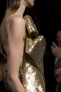 elie-saab-hc-clp-rs19-0863.thumb.jpg.edd626949ae4b1389abd77342ddd76ea.jpg