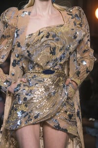 elie-saab-hc-clp-rs19-1039.thumb.jpg.b279fcfa34bfe7119ee65e8dcd114564.jpg