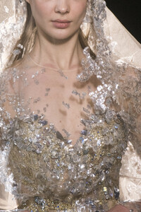 elie-saab-hc-clp-rs19-1078.thumb.jpg.5f1970c65d17d4cd74c5a72b5bc5037c.jpg