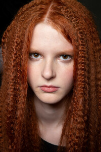 gaultier-hc-bks-m-rs19-4638.thumb.jpg.2a69d55f038b2af72fa5f9f2e5d26318.jpg