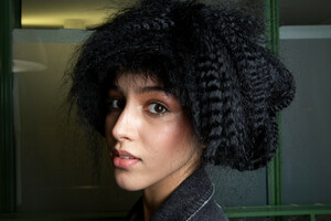 gaultier-hc-bks-m-rs19-4761.thumb.jpg.84e05263176b198e8600f47ca533c397.jpg
