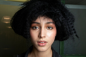 gaultier-hc-bks-m-rs19-4770.thumb.jpg.1c7390afee16da1eb9e483e645f01b98.jpg