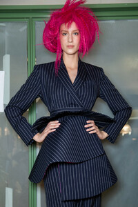 gaultier-hc-bks-m-rs19-4781.thumb.jpg.95d6431960768566623aa8a8271db3e0.jpg