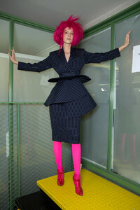 gaultier-hc-bks-m-rs19-4798.thumb.jpg.5e0aa4640f0334654dafb0d94496a9a2.jpg